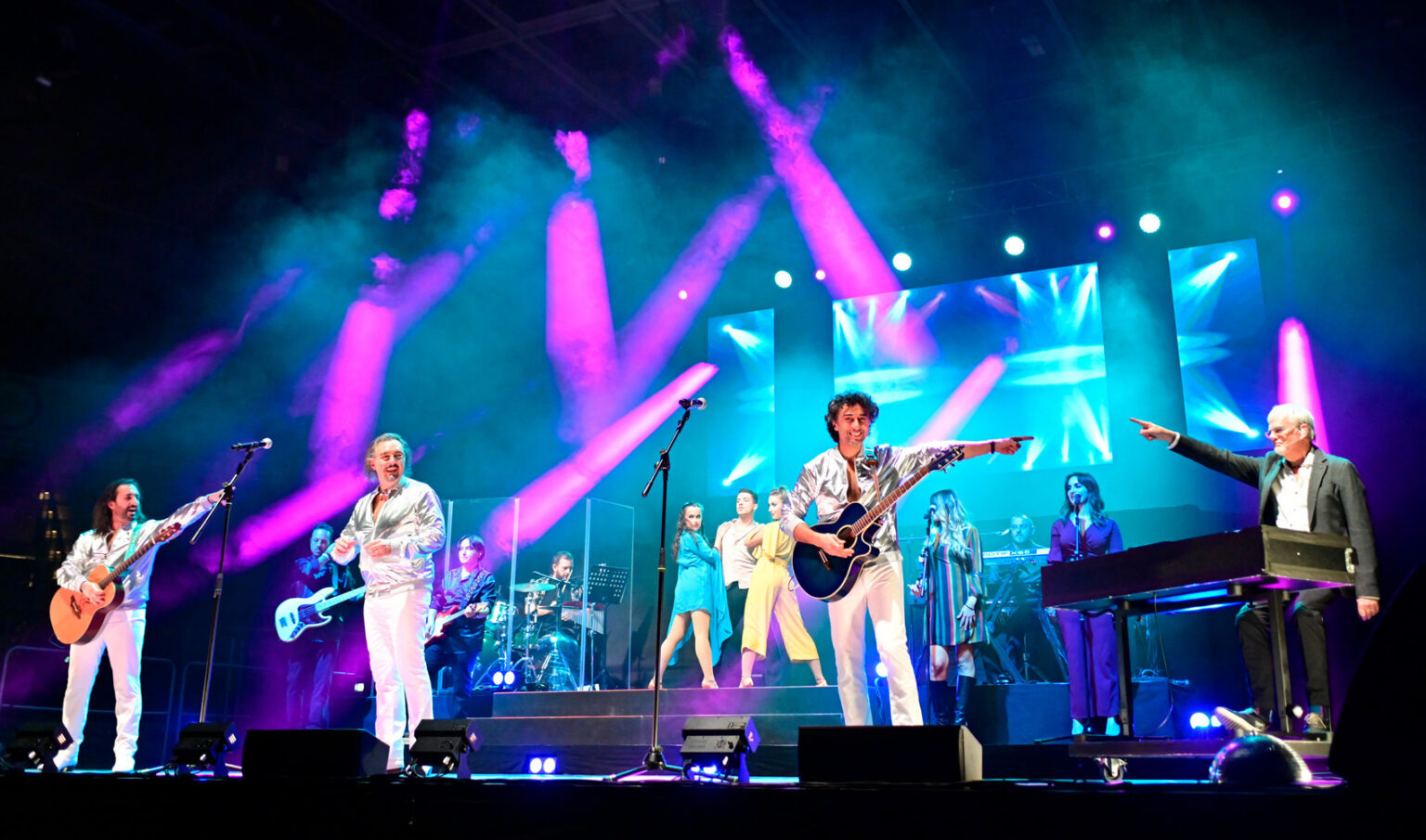 Band auf der Bühne